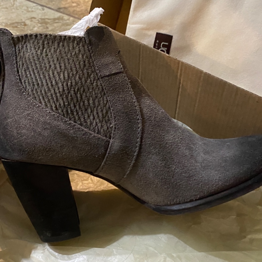 Ugg W Cobie Ii Size 6 - image 7